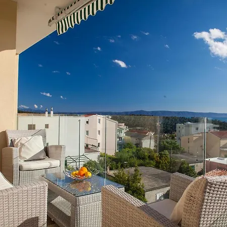 Apartament Damira